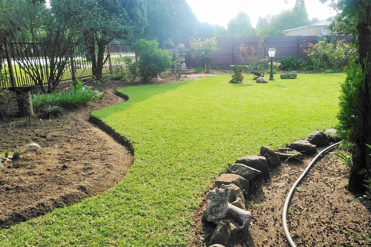 Meyerville Property for sale: Charming 3-Bedroom Family Home with Pool, Lapa & Double Garage - Photo 2