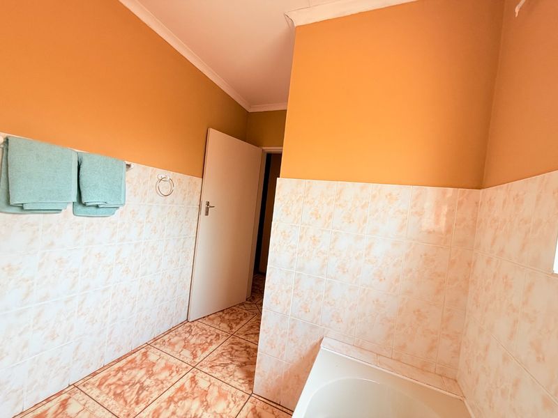 3 Bed 2 and a Half Bath Family Home - Photo 9