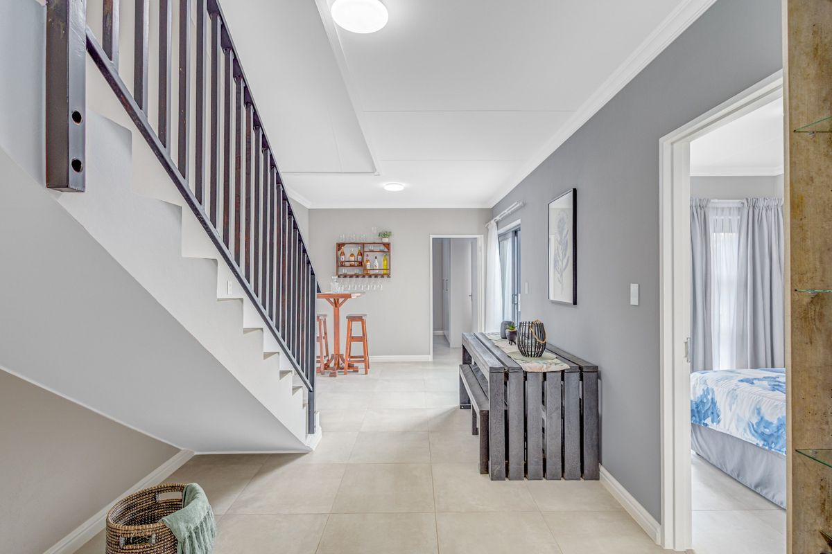 Modern 4-Bedroom First-Floor Apartment in Waterfall Manor – Smart, Secure & Eco-Friendly Living - Photo 5