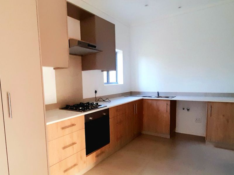 Newly constructed family home - Photo 2