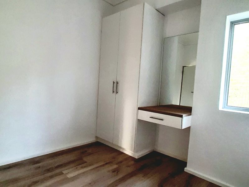 Newly constructed family home - Photo 4