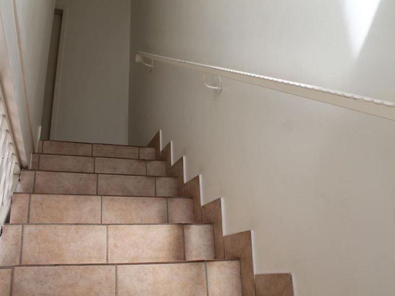 Enjoy effortless indoor-outdoor living in this pet-friendly corner duplex—freshly updated, fibre ready and steps from family-friendly estate amenities. - Photo 8