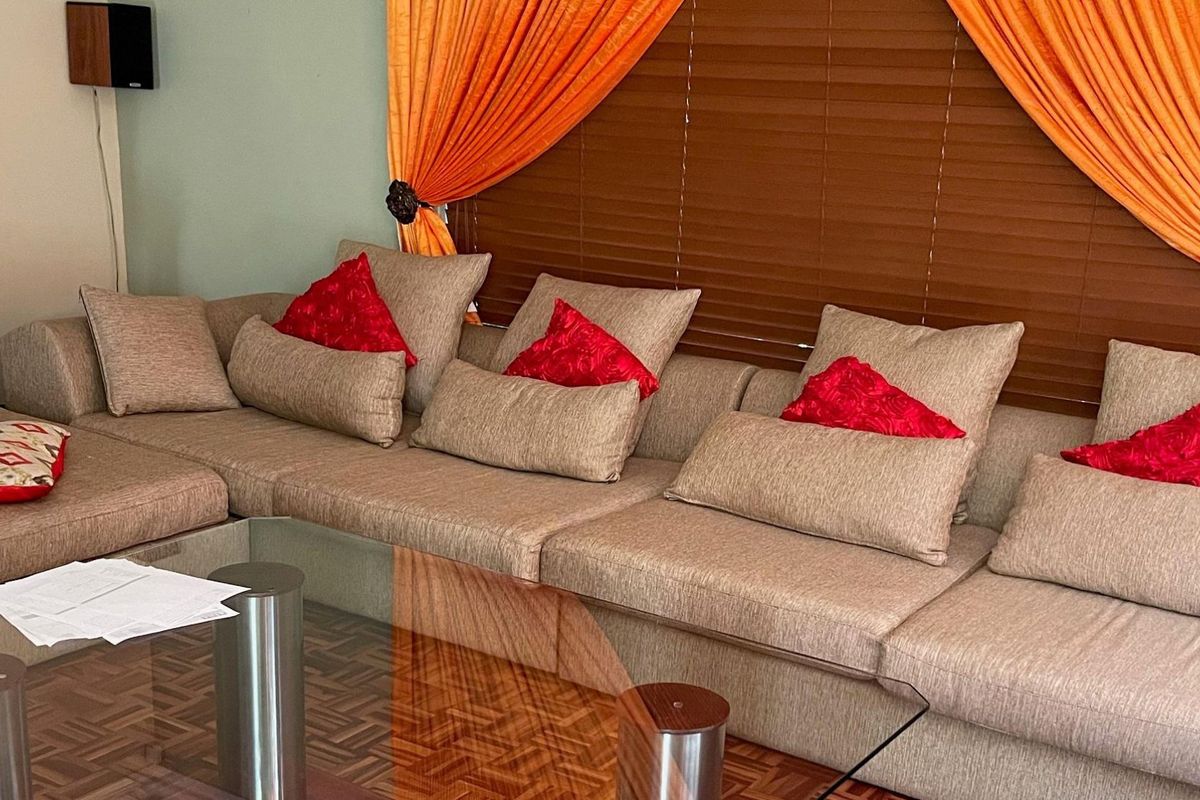 6 Bedroom House for Sale in Centurion - Photo 5