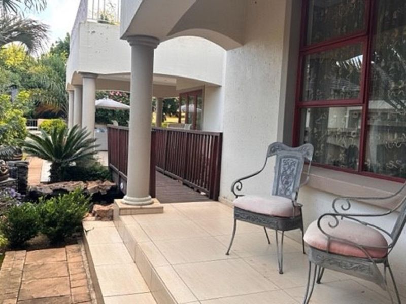 6 Bedroom House for Sale in Centurion - Photo 8