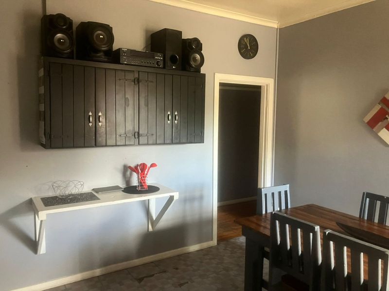 GOLDEN OLDIE PLUS 2 FLATS FOR SALE - Photo 6