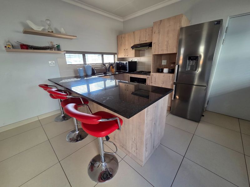 Modern 3-Bedroom Townhouse for Sale in Thatchfield Ridge - Photo 9