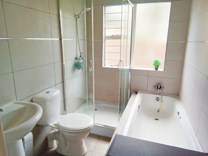 Family Home For Sale In Midrand  - Photo 9