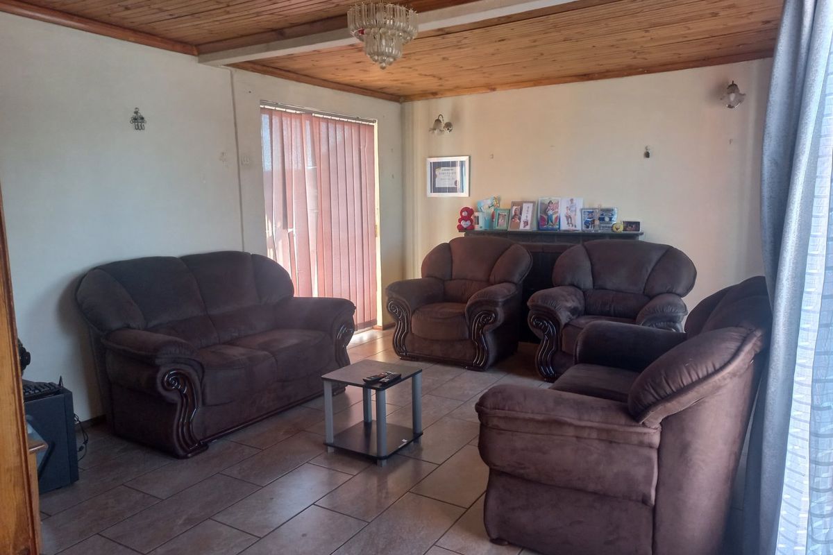 This family home is just waiting for you - Photo 3