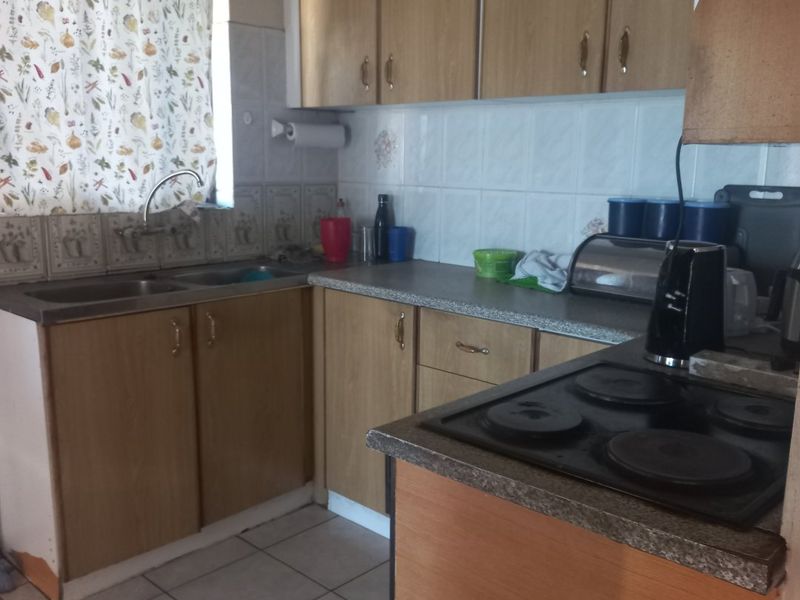 This family home is just waiting for you - Photo 5