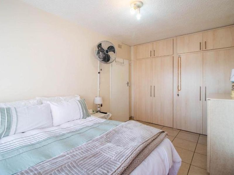 1 Bedroom Apartment in Edenvale Central - Photo 8