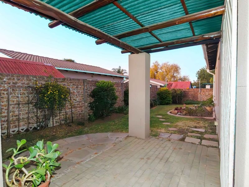 Spacious 2 Bedroom Townhouse in Eden Glen For Sale, Hurry before its sold!! - Photo 3