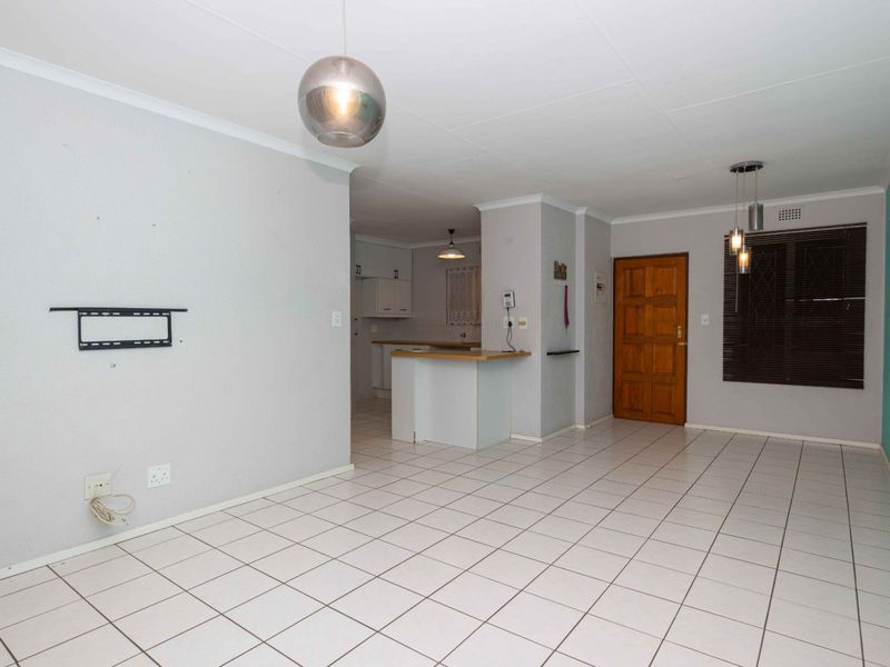 Spacious 2 Bedroom Townhouse in Eden Glen For Sale, Hurry before its sold!! - Photo 7