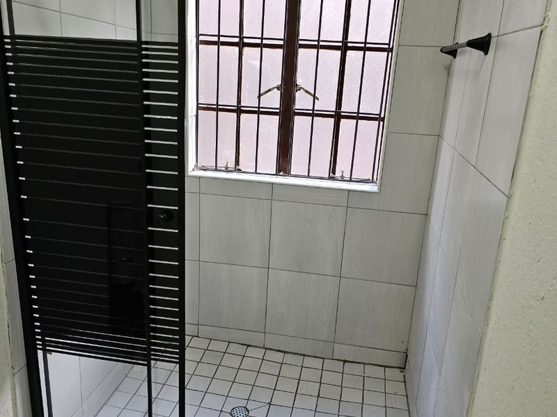2 Bedroom  1 bathroom to Rent in Maniini Thohoyandou - Photo 7