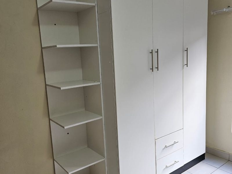 2 Bedroom  1 bathroom to Rent in Maniini Thohoyandou - Photo 6