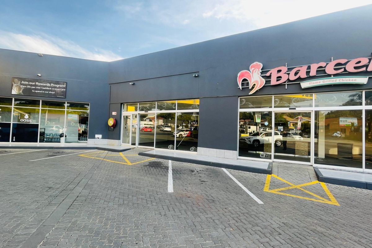 Commercial in Garsfontein to rent at MBT Garage - Photo 2