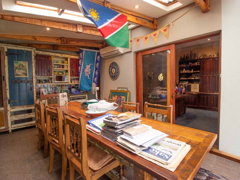 5 Bedroom, 5 Bathroom, Heritage Colonial! 1 Bed Flat, Wine Cellar! - Photo 10