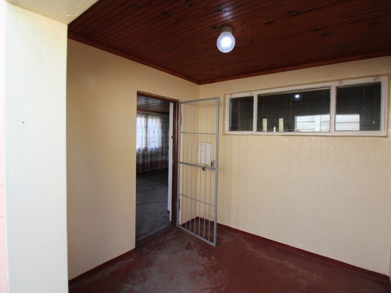 Salsoneville property for sale - Photo 5