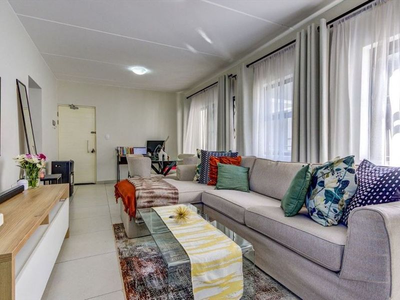 Neat Two-Bedroom Home with Double Carport - Photo 2