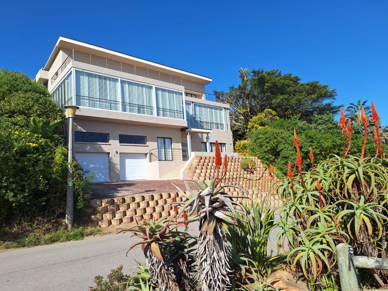 Unrivalled Elegance with Panoramic Views at The Heads, Knysna - Photo 2