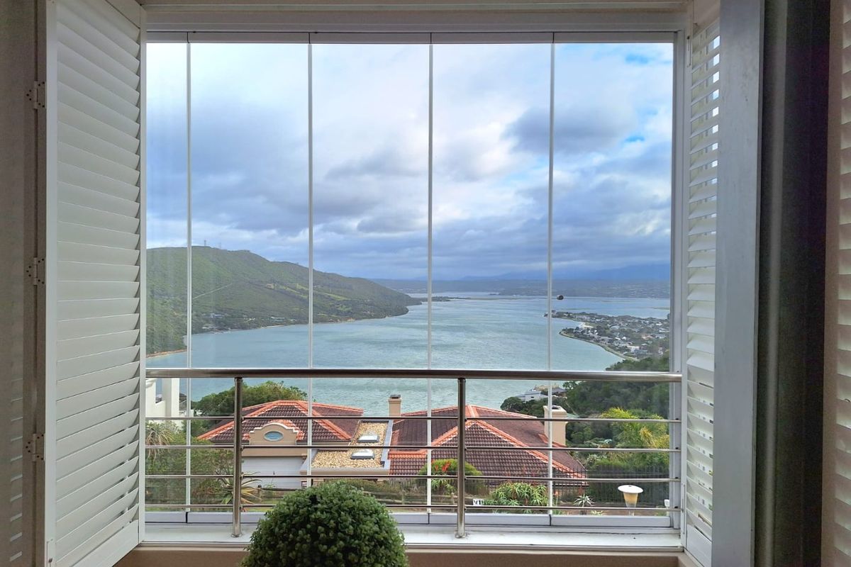 Unrivalled Elegance with Panoramic Views at The Heads, Knysna - Photo 3