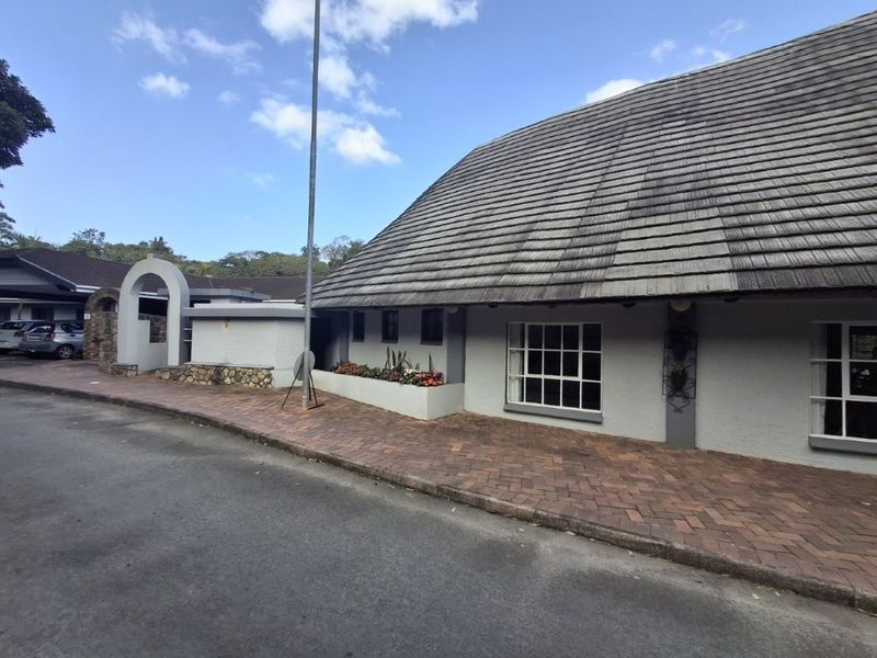 Make An Offer On This Well-located Townhouse. .  - Photo 9