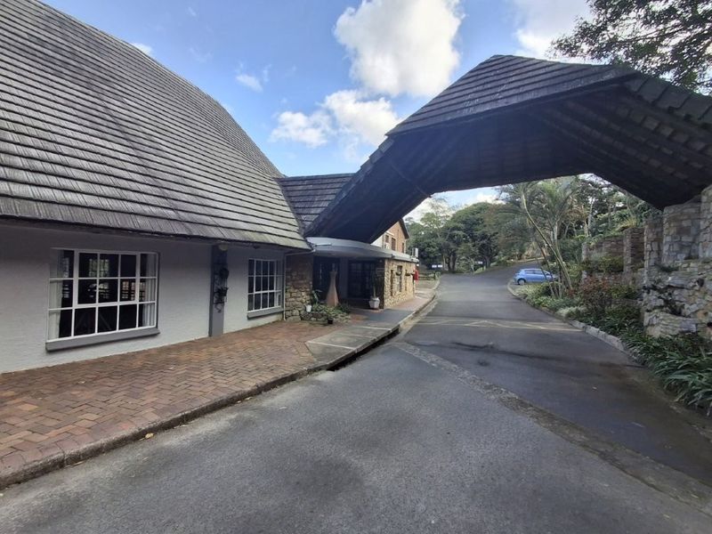 Make An Offer On This Well-located Townhouse. .  - Photo 8