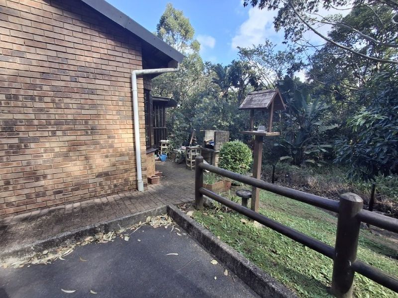 Make An Offer On This Well-located Townhouse. .  - Photo 5