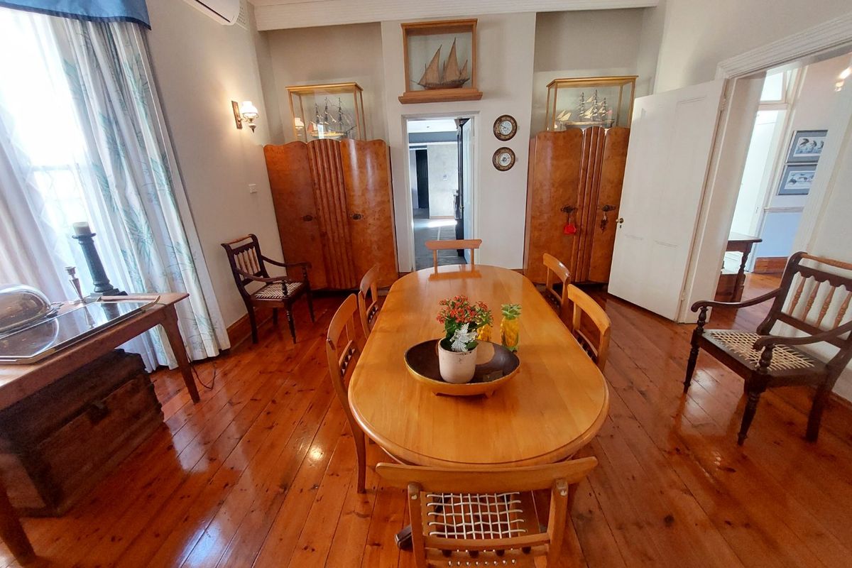 Home Split into two sectional titles and one for sale in Essenwood - Photo 4