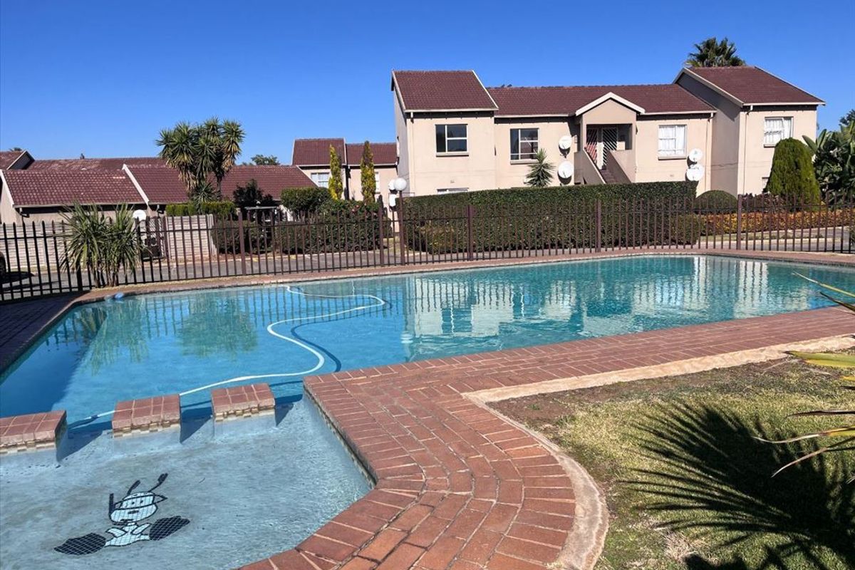 Neat Two-Bedroom Home with Functional Layout - Photo 3