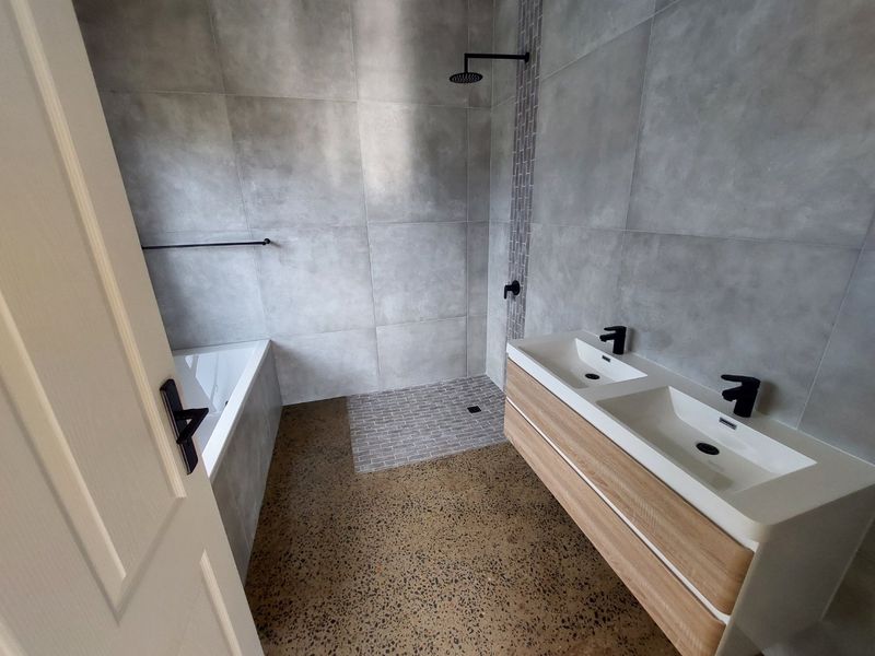 Brand new home for sale in Crestholme, Waterfall - Photo 10