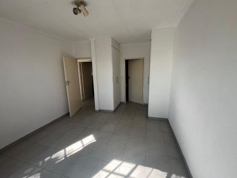 Situated in the well-managed Victoria Square complex, corner of Baker and Harris Road, Eden Glen! - Photo 8