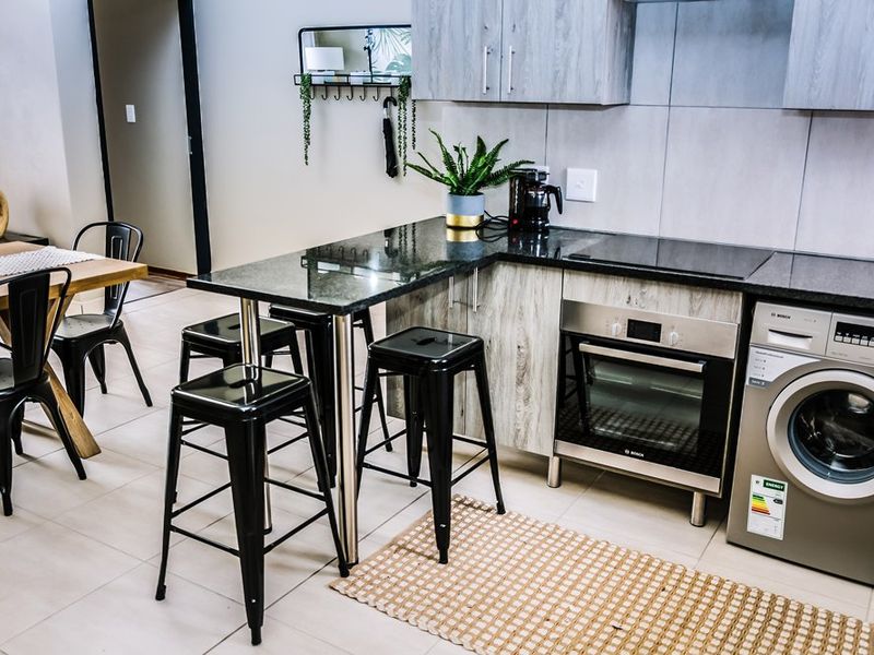 2 Bedroom Apartment For Sale in Glen Austin , Midrand - Photo 7