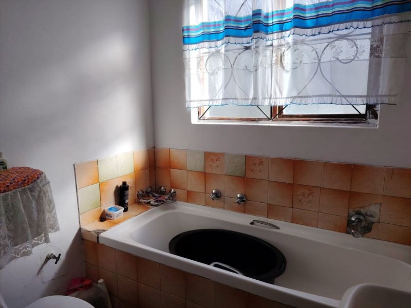 House For Sale in Park Village - Photo 4