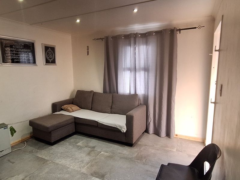 3 bedroom home - Photo 2