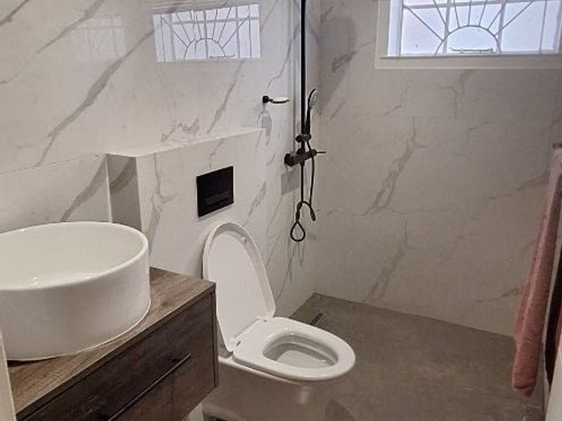 3 bedroom home - Photo 6