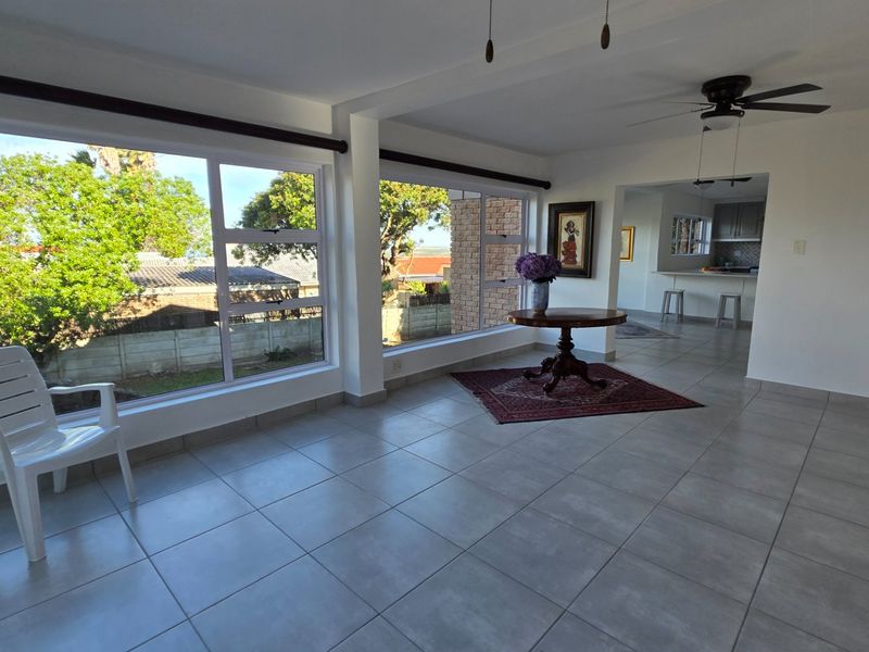 Large Freestanding House... Large Garden... Sea Views !!! - Photo 5