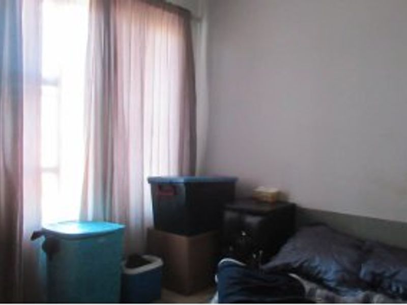 Hurry!!! Spacious 2-Bedroom Sectional Title in Florida Lake - Photo 9