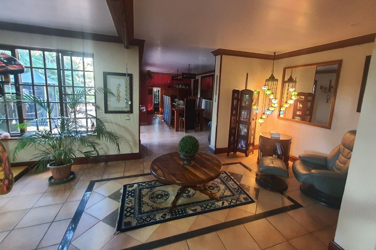 Exceptional Multi-use farm with Luxury Living & Bird Breeding facility - Photo 5