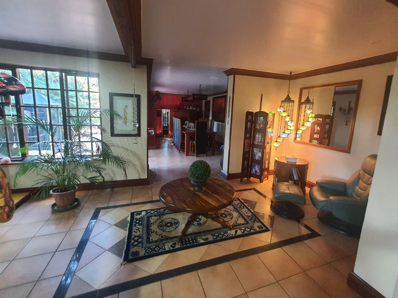 Exceptional Multi-use farm with Luxury Living & Bird Breeding facility - Photo 5