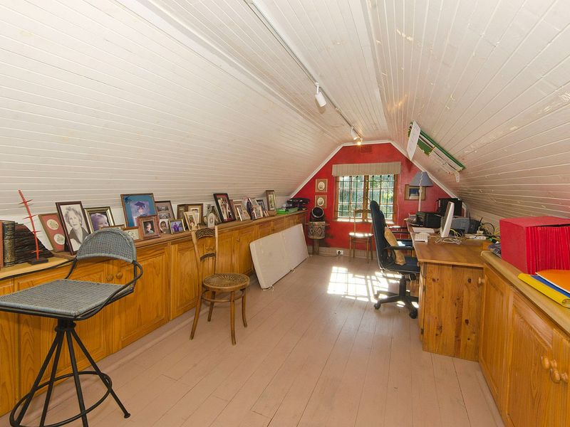 A Home with Heart  - Photo 10