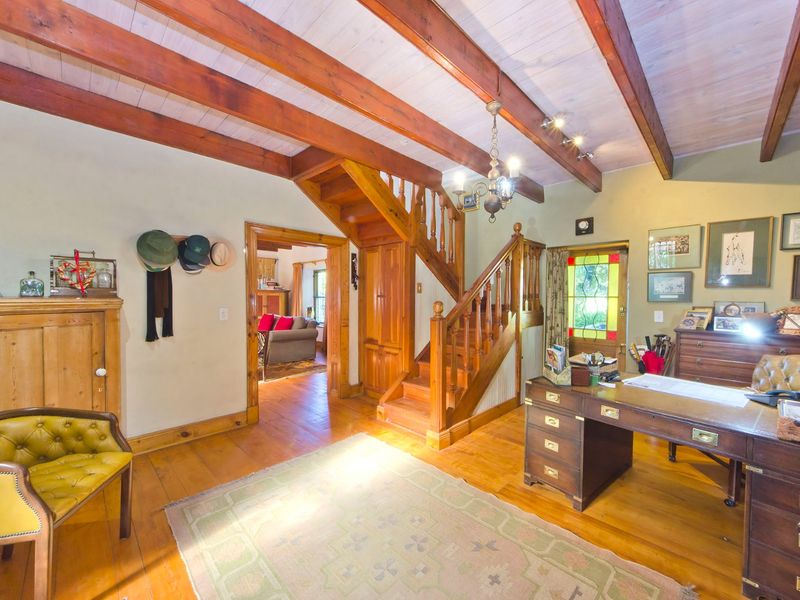 A Home with Heart  - Photo 4