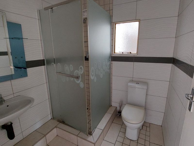 A spacious and beautiful apartment for rent in Kharwastan - Photo 7