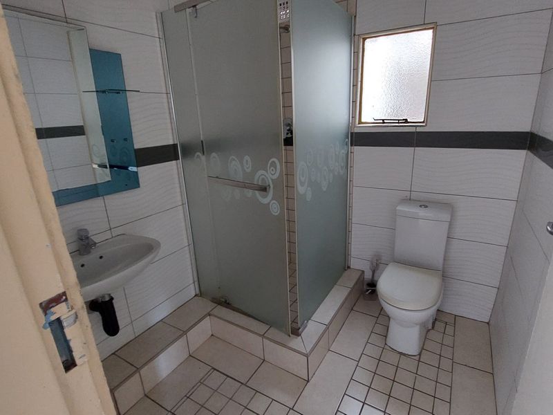 A spacious and beautiful apartment for rent in Kharwastan - Photo 6