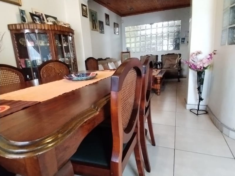 Spacious 6-Bedroom Home with Excellent Rental Potential – R12,000 Monthly Income Possibility for Sale in Bridgetown. - Photo 3