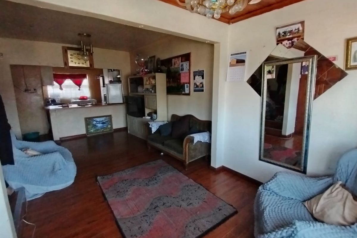 Two-Bedroom family Home for sale with Spacious Yard in Lotus River.  - Photo 3