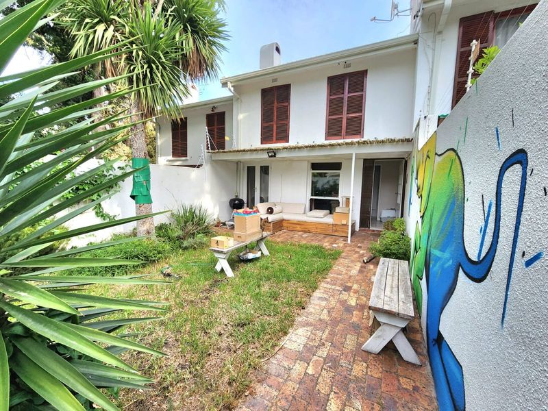 NORTH-FACING, SPACIOUS 3-BEDROOM APARTMENT WITH MODERN FINISHES, IN SOUGHT-AFTER POCKET OF WYNBERG VILLAGE!  - Photo 9