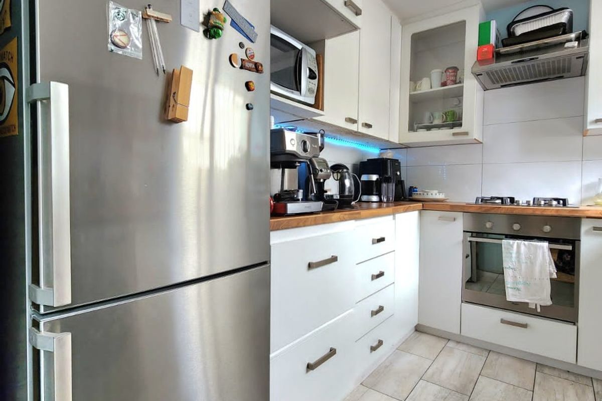 NORTH-FACING, SPACIOUS 3-BEDROOM APARTMENT WITH MODERN FINISHES, IN SOUGHT-AFTER POCKET OF WYNBERG VILLAGE!  - Photo 3