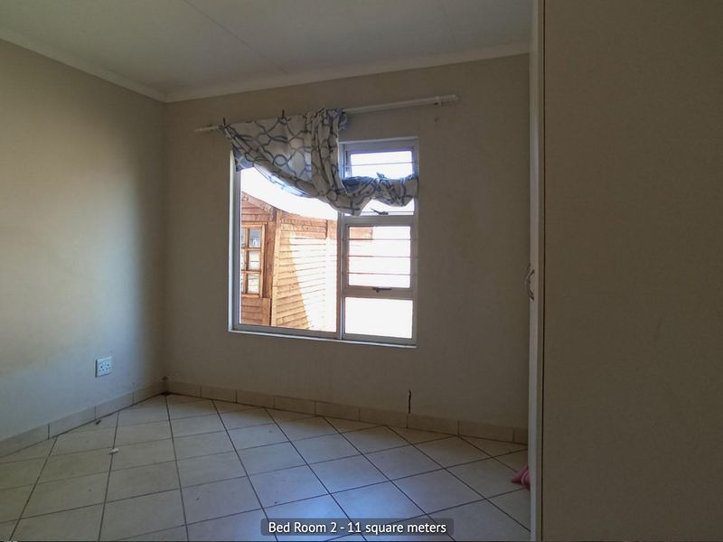 3 Bedroom House for Sale in Kirkney - Photo 5