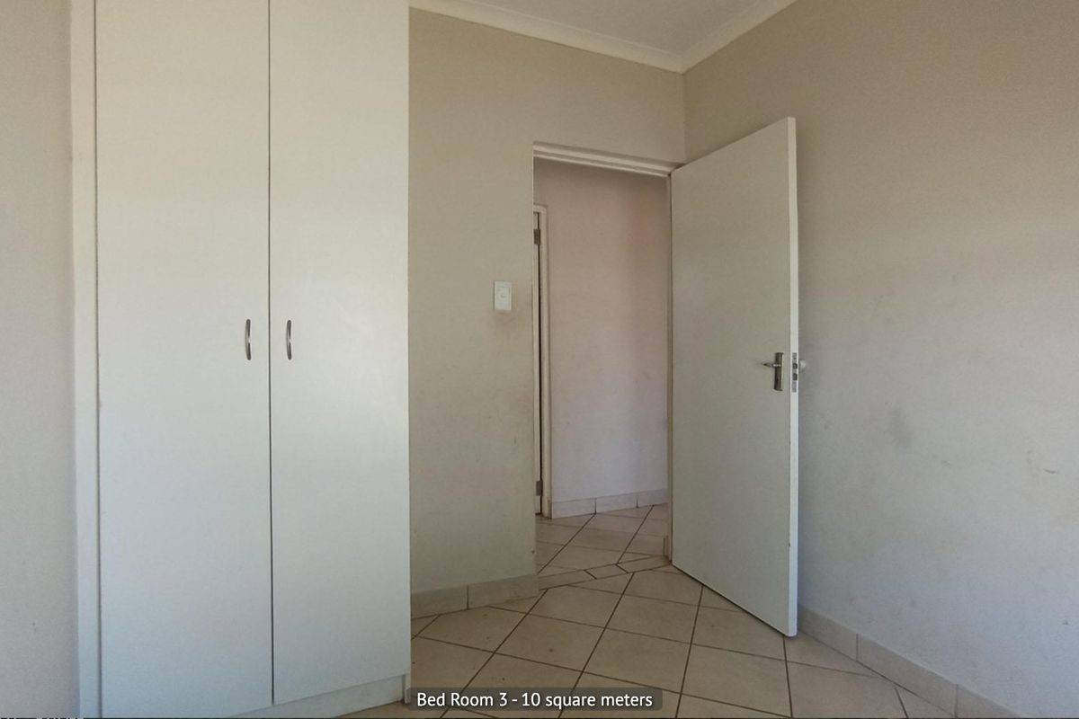 3 Bedroom House for Sale in Kirkney - Photo 4