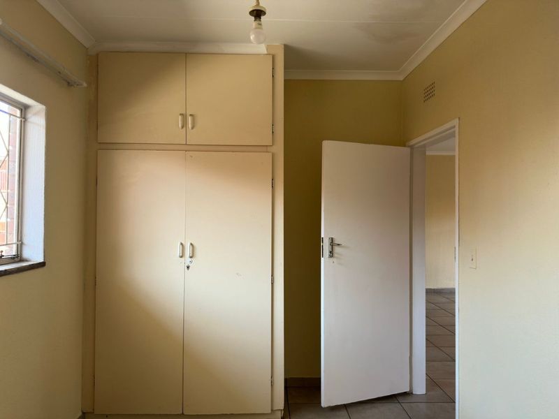 Charming First-Floor Apartment in Florida Lake - Photo 9